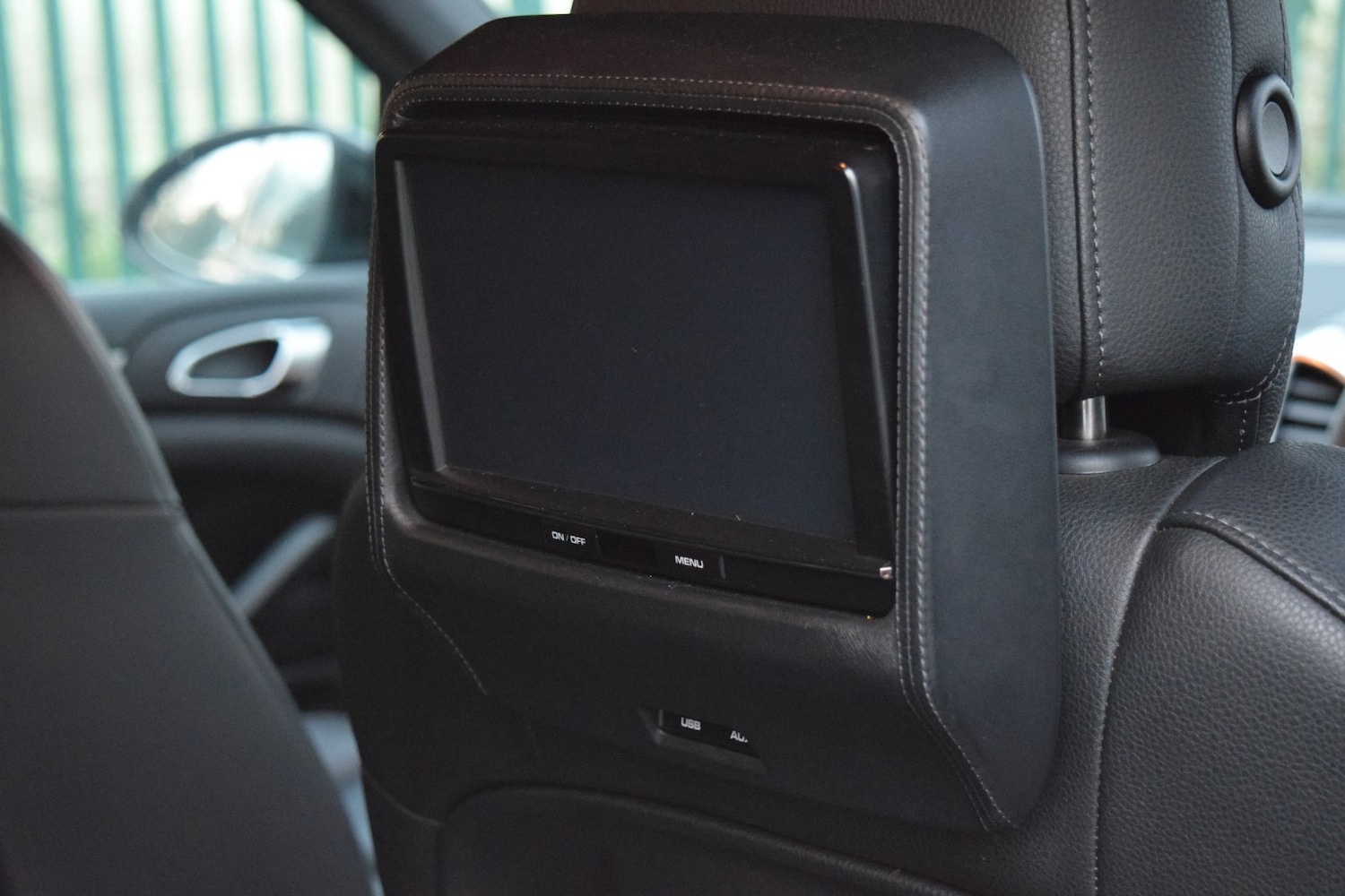 Used Porsche Cayenne 2011 for sale - 77213438: Photo 45