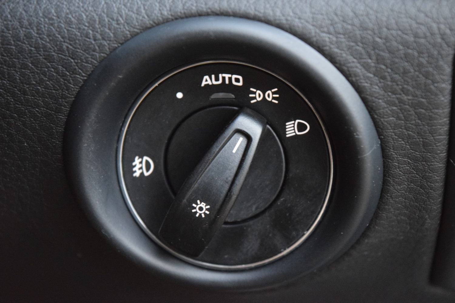 Used Porsche Cayenne 2011 for sale - 77213438: Photo 59