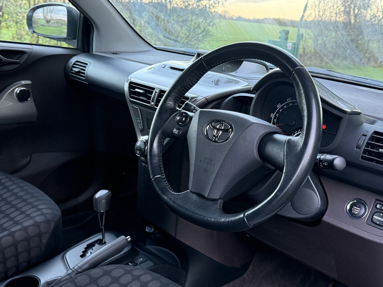 Used Toyota IQ 2010 for sale - 76716187: Photo 25