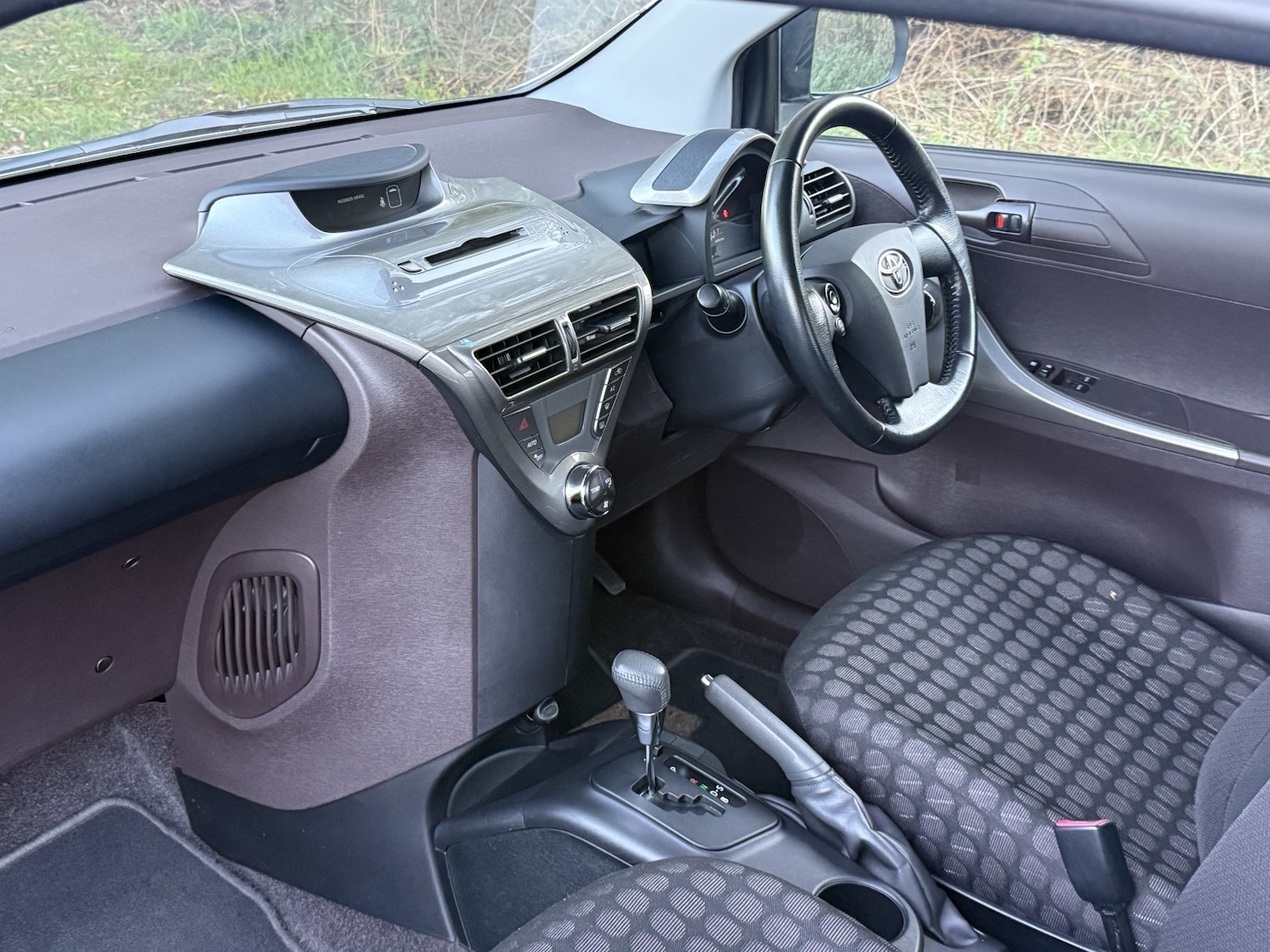 Used Toyota IQ 2010 for sale - 76716187: Photo 26