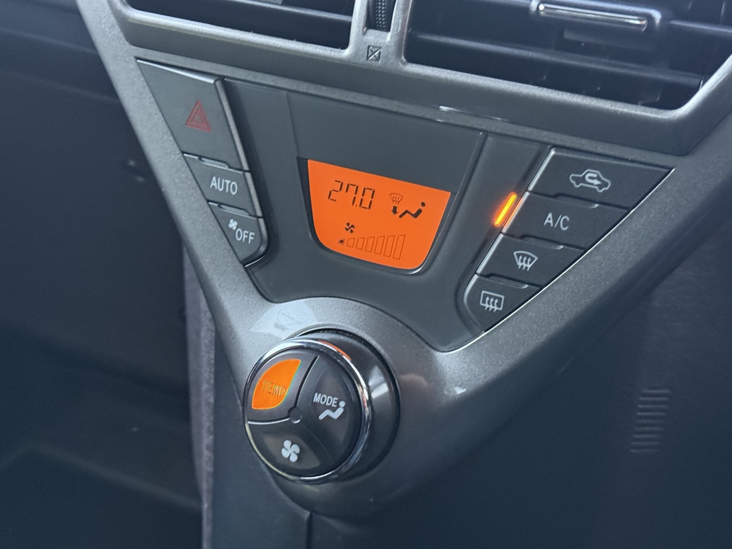 Used Toyota IQ 2010 for sale - 76716187: Photo 30