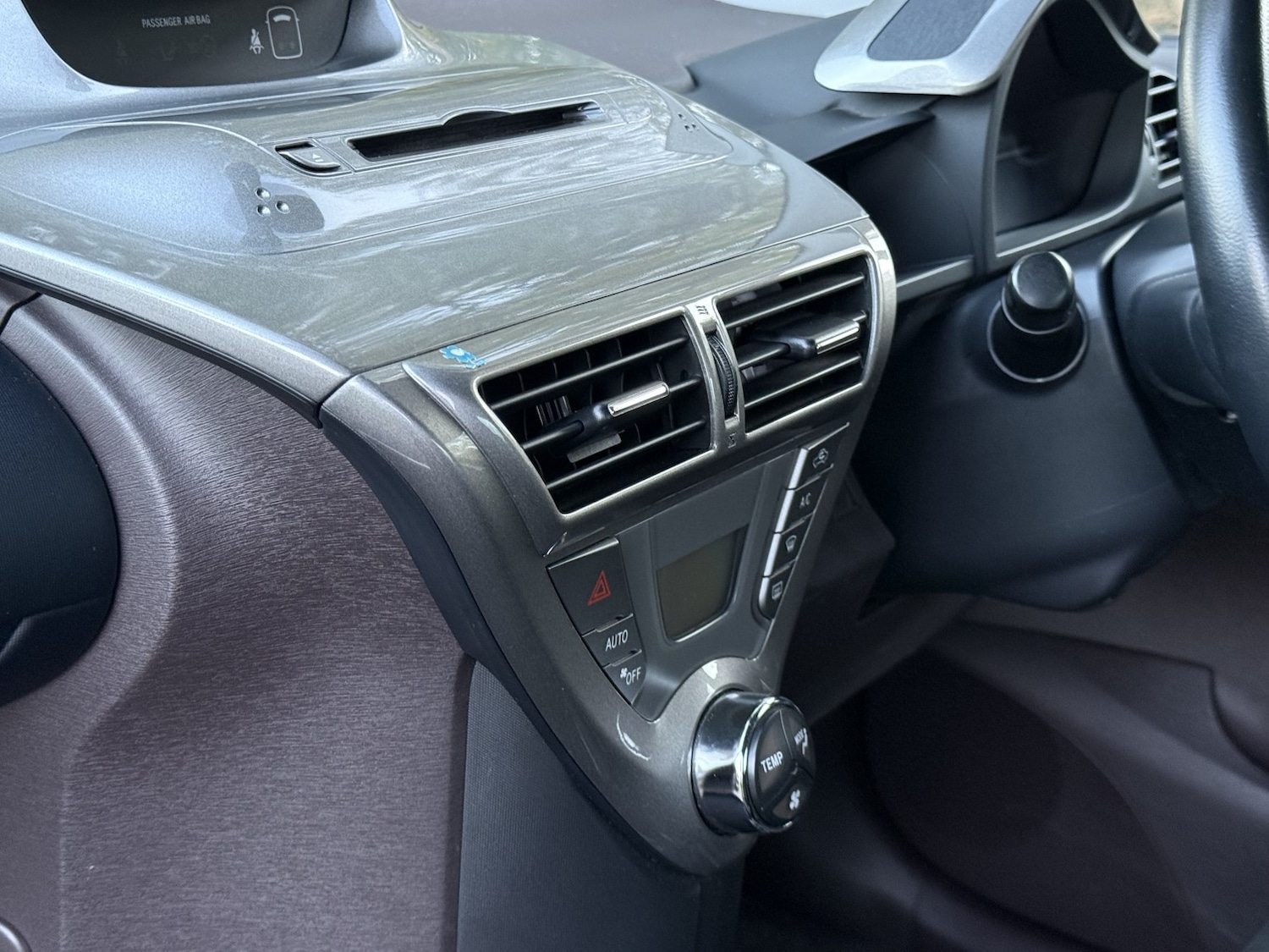 Used Toyota IQ 2010 for sale - 76716187: Photo 35