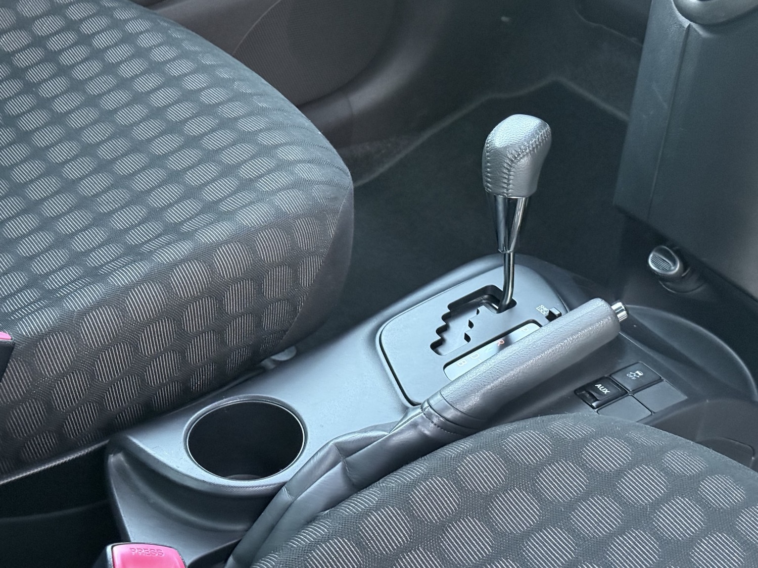 Used Toyota IQ 2010 for sale - 76716187: Photo 42