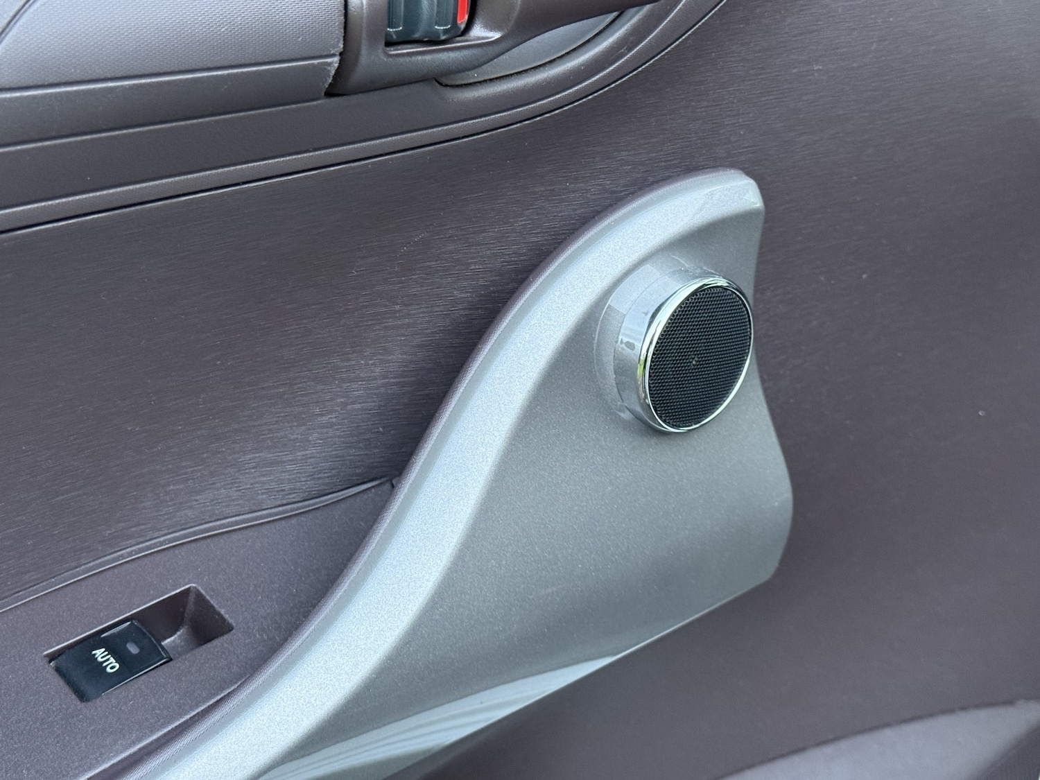 Used Toyota IQ 2010 for sale - 76716187: Photo 51