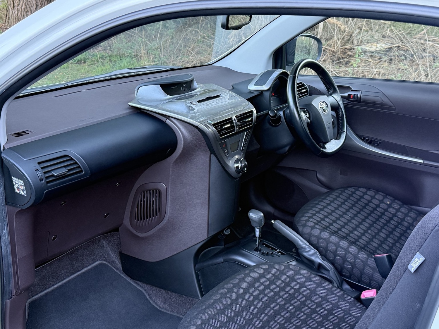 Used Toyota IQ 2010 for sale - 76716187: Photo 6