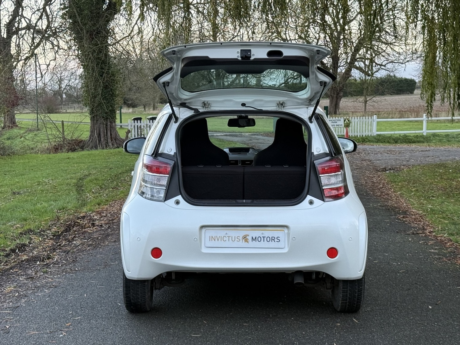 Used Toyota IQ 2010 for sale - 76716187: Photo 60