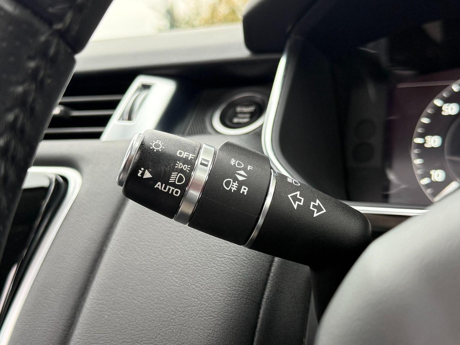 Used Land Rover Range Rover Sport 2018 for sale - 76716197: Photo 28