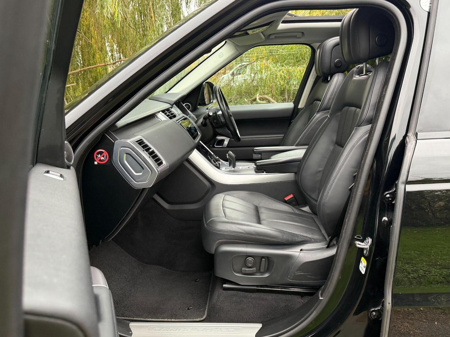 Used Land Rover Range Rover Sport 2018 for sale - 76716197: Photo 40