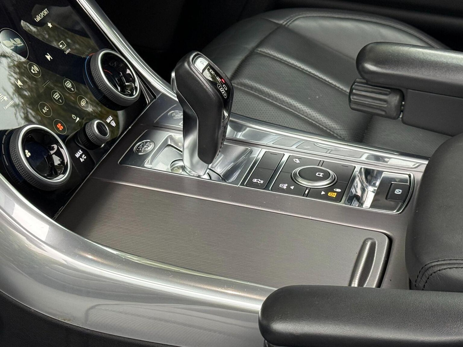 Used Land Rover Range Rover Sport 2018 for sale - 76716197: Photo 42