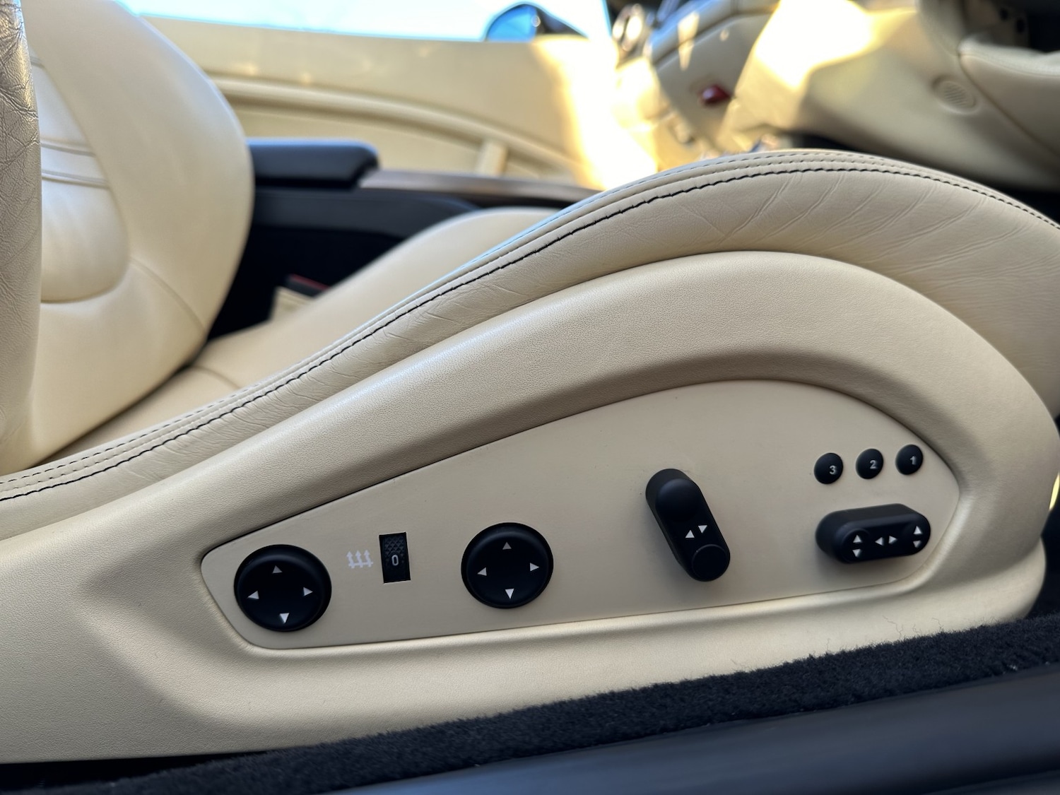 Used Ferrari California 2011 for sale - 76716185: Photo 17