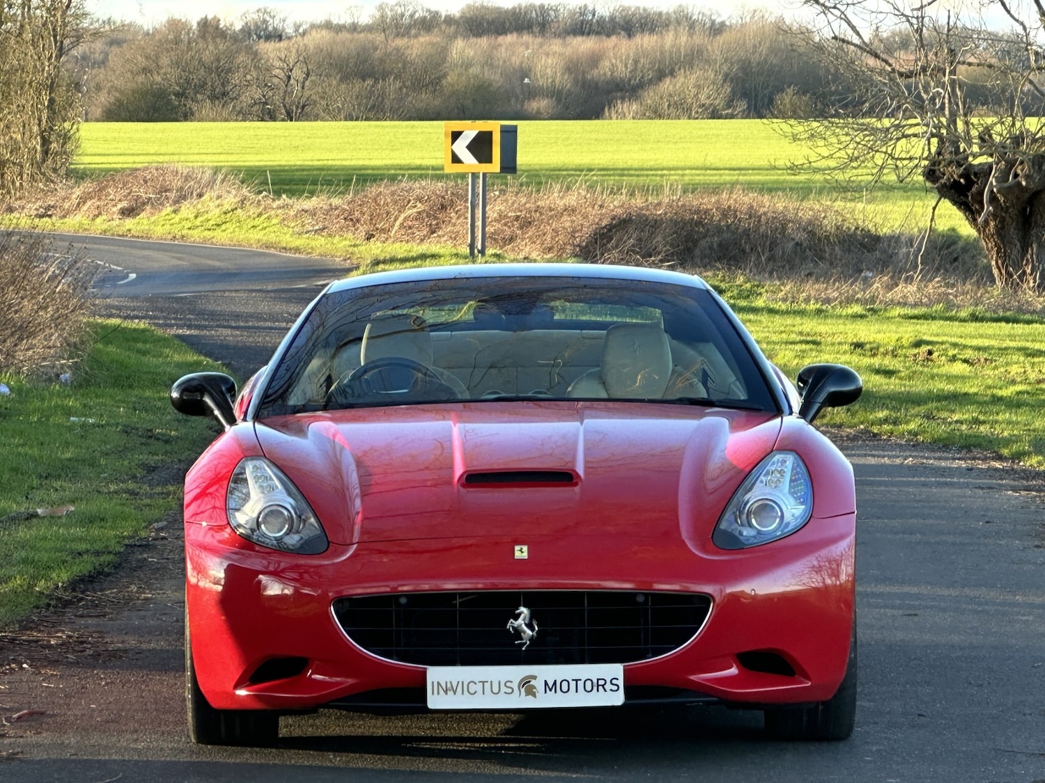 Used Ferrari California 2011 for sale - 76716185: Photo 2