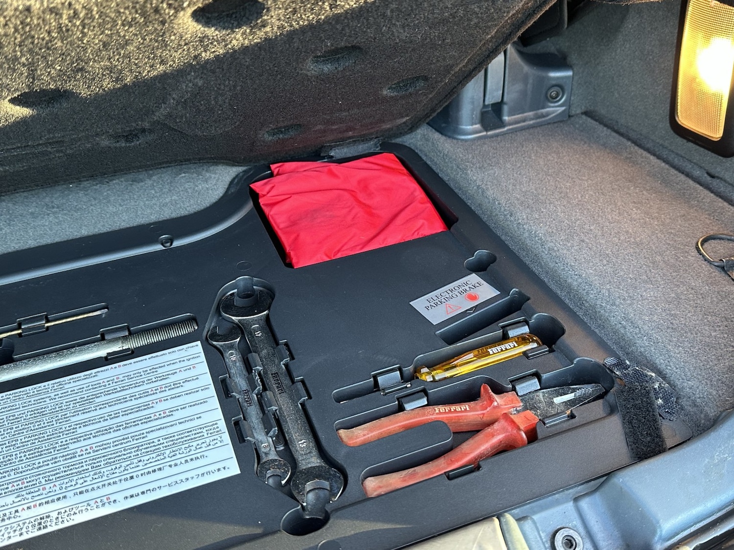 Used Ferrari California 2011 for sale - 76716185: Photo 58