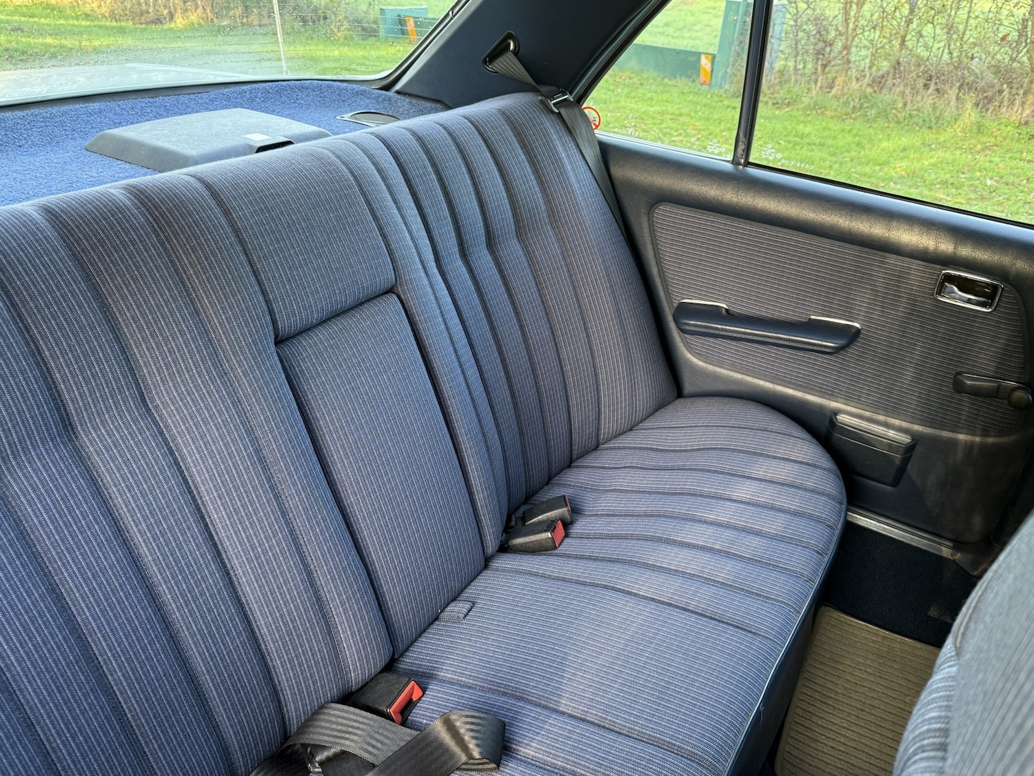 Used Mercedes-Benz 230 1985 for sale - 78004604: Photo 41