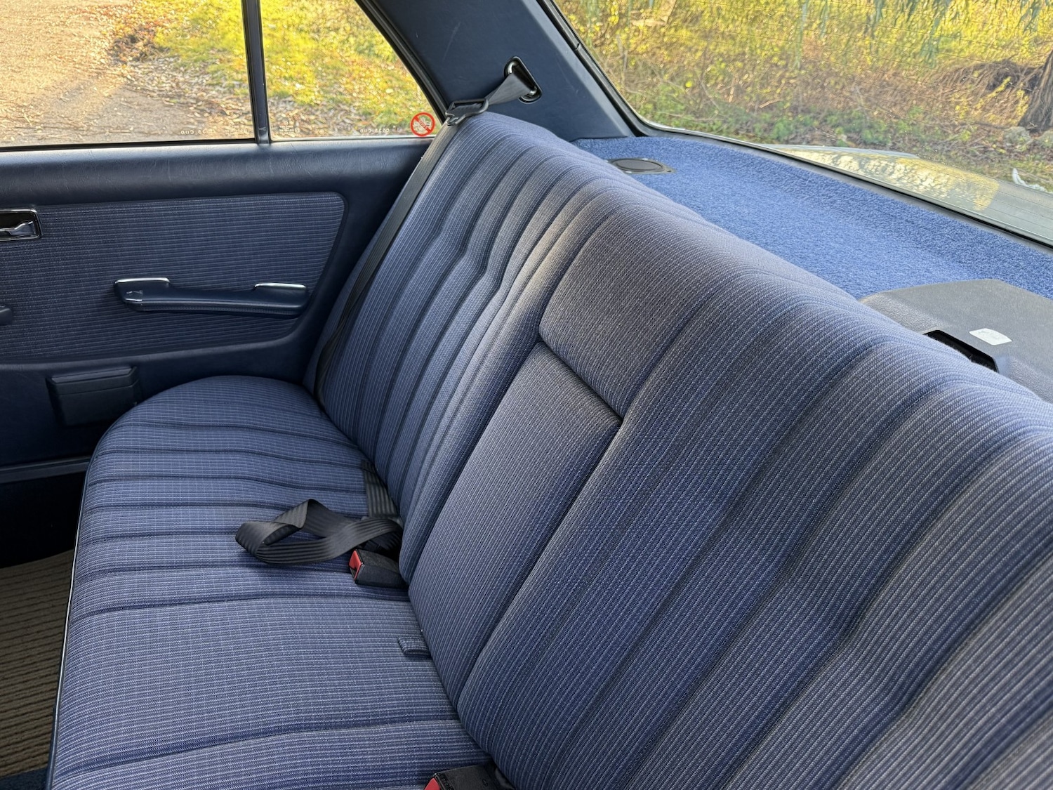 Used Mercedes-Benz 230 1985 for sale - 78004604: Photo 7