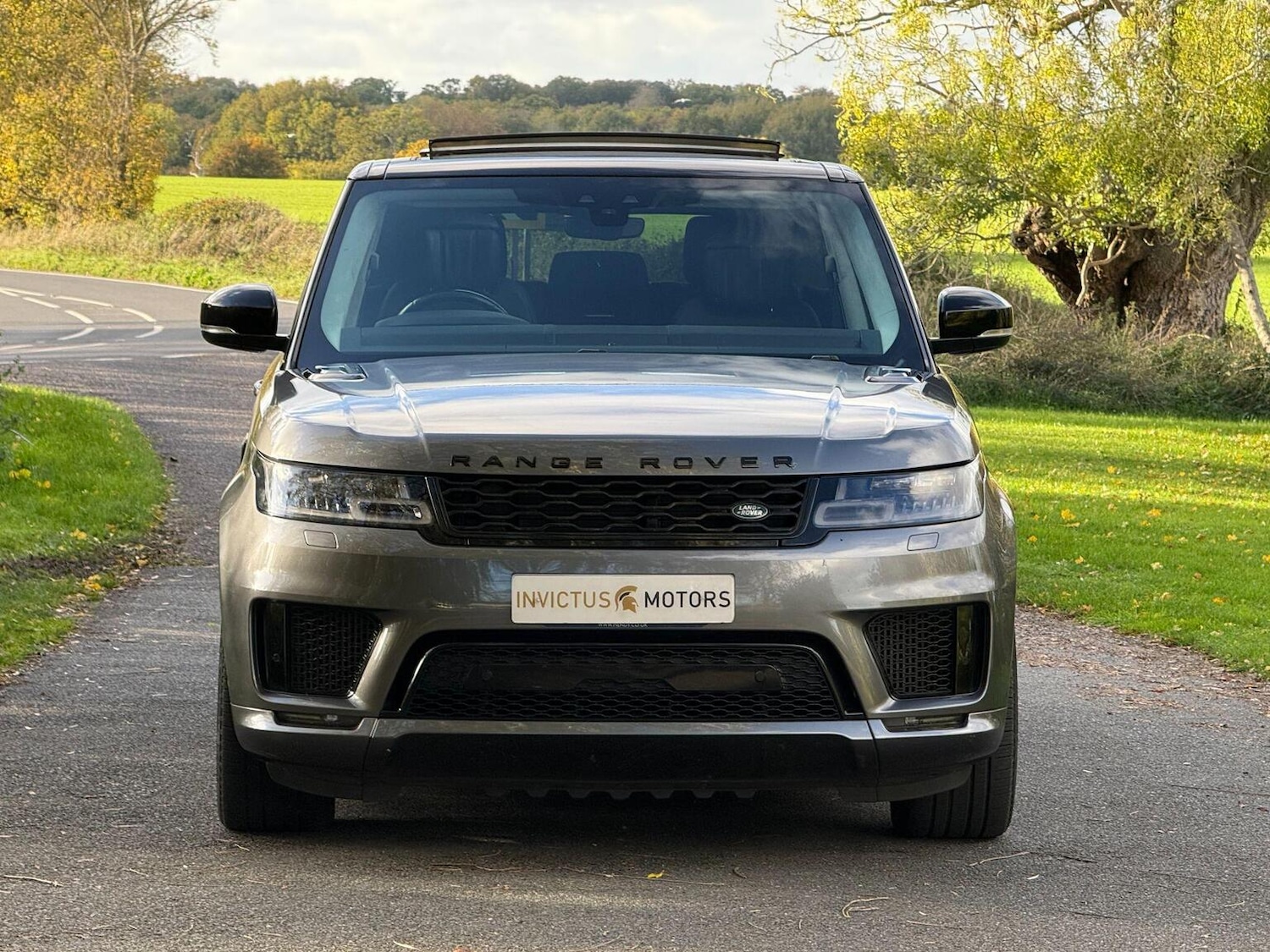 Used Land Rover Range Rover Sport 2018 for sale - 76716202: Photo 2