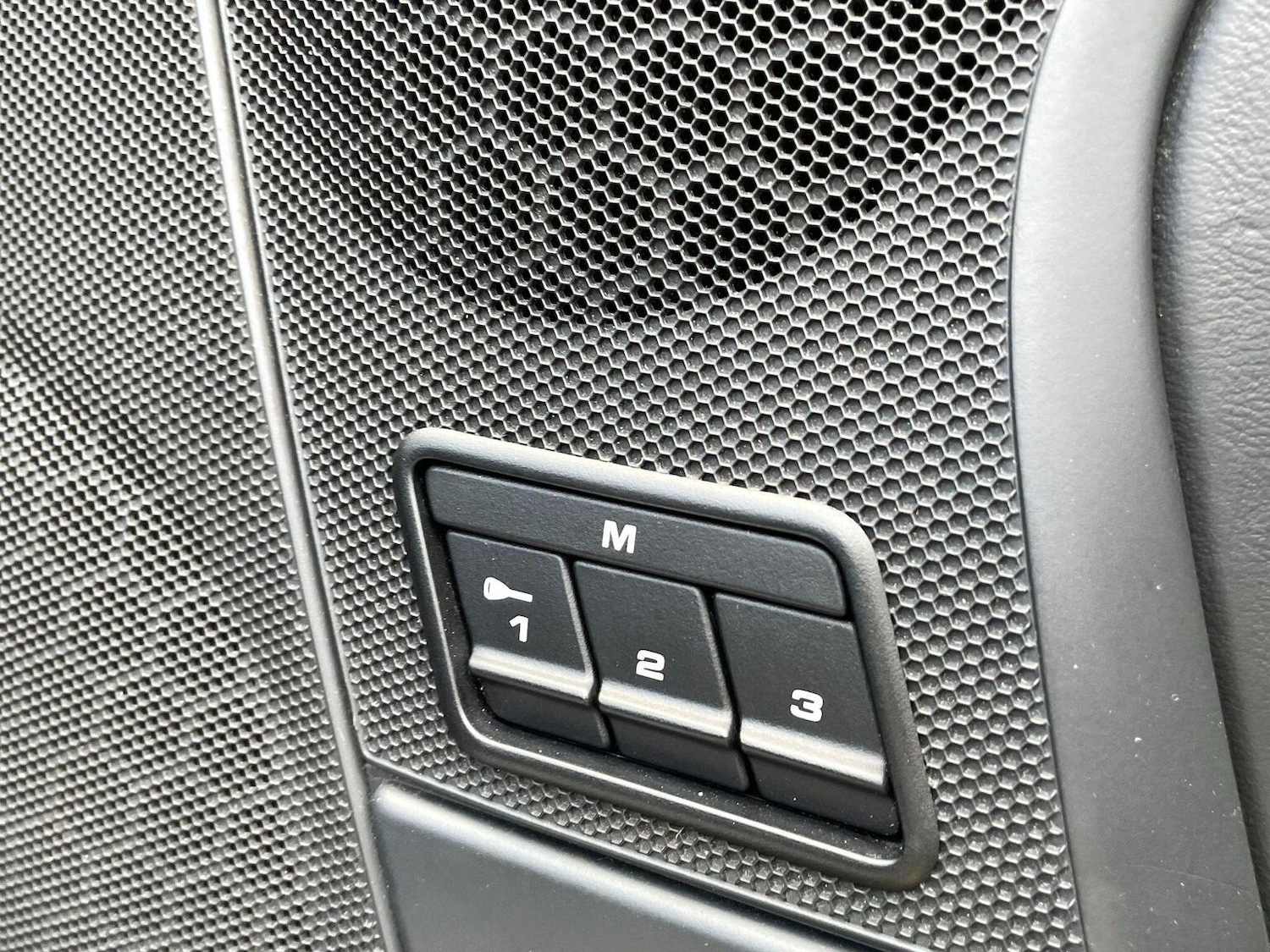 Used Porsche 911 2006 for sale - 76931429: Photo 46