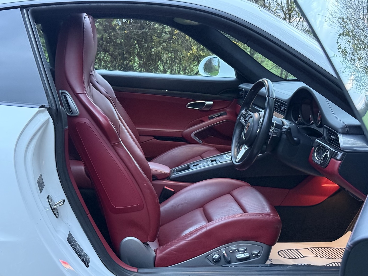 Used Porsche 911 2016 for sale - 76837077: Photo 31