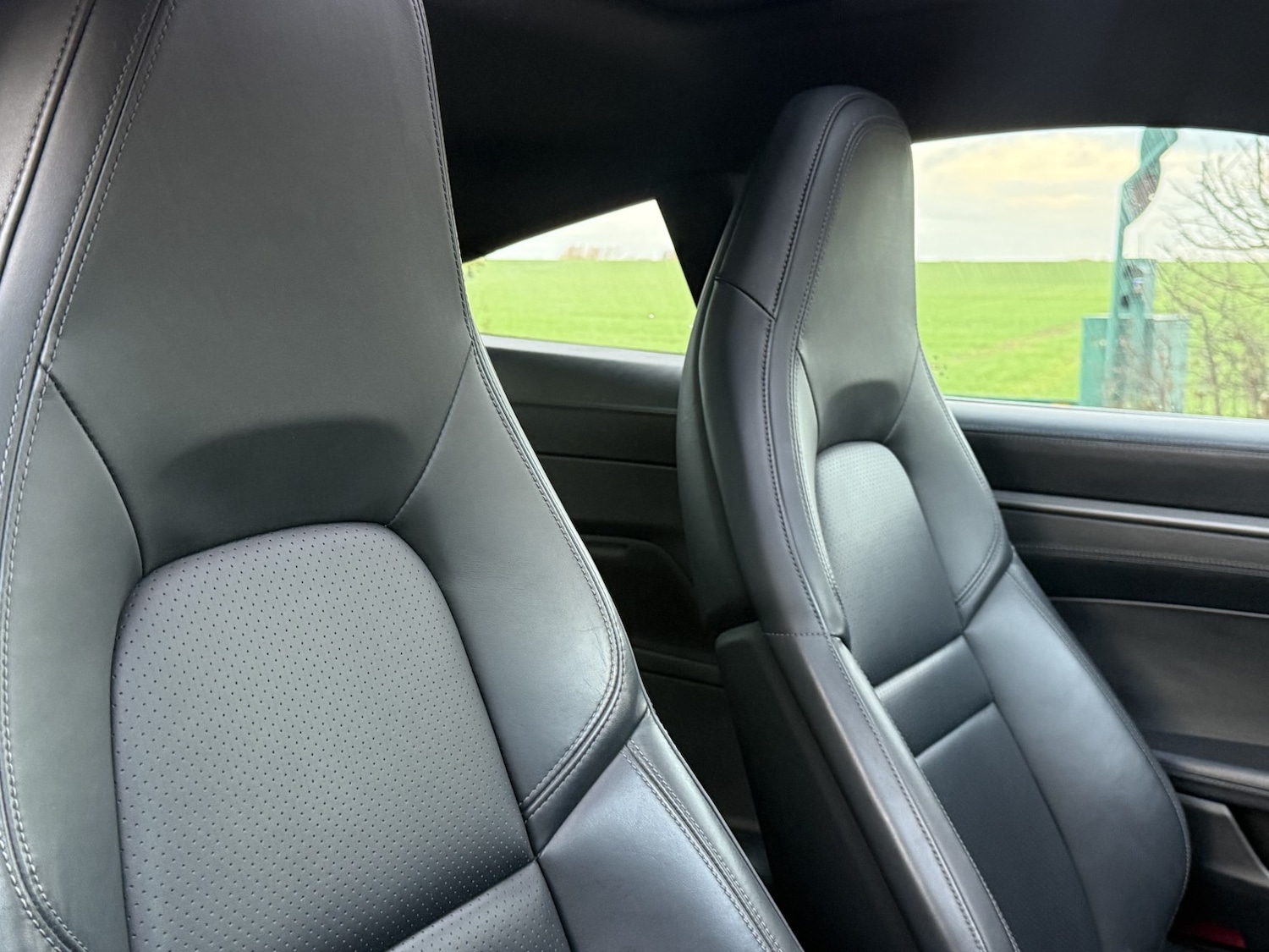 Used Porsche 911 2019 for sale - 77213432: Photo 31