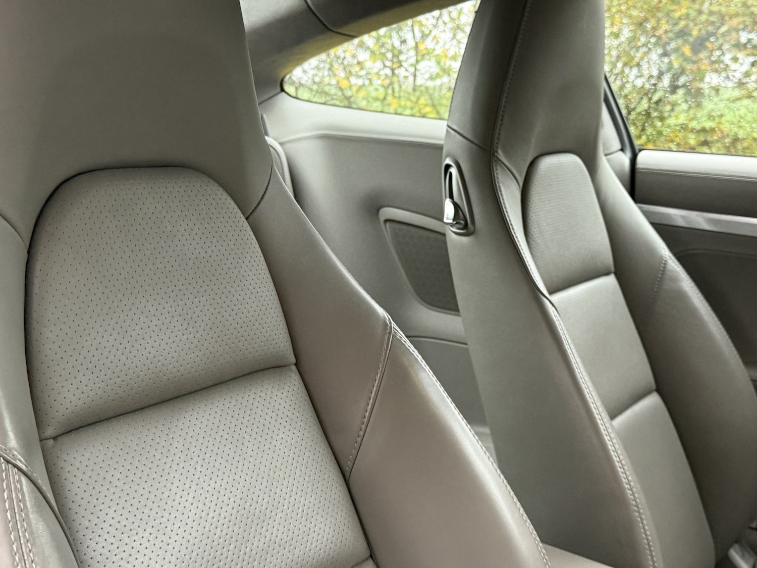 Used Porsche 911 2013 for sale - 77584439: Photo 42