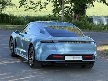 Used Porsche Taycan 2022 for sale - 79170155: Photo