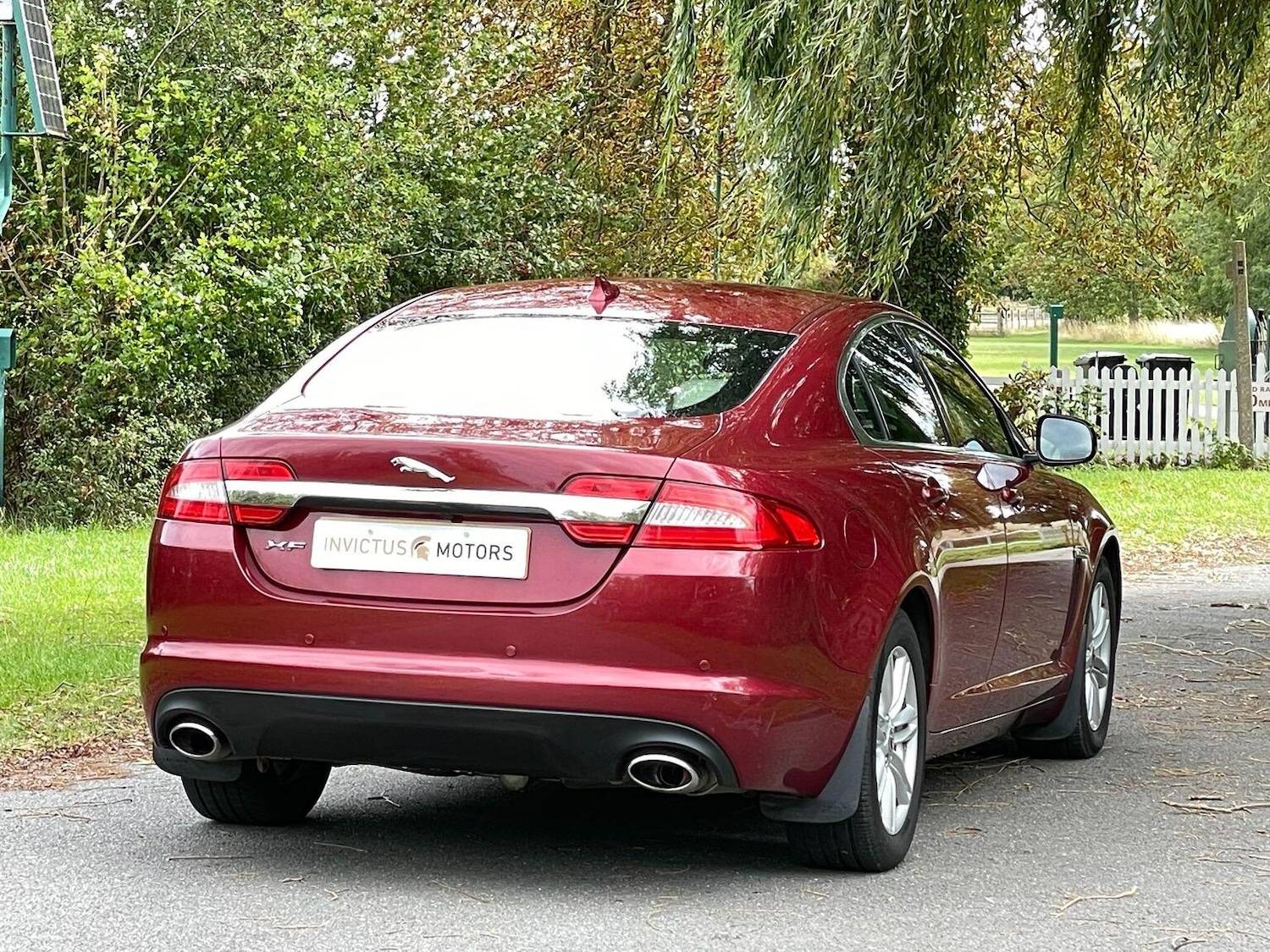 Used Jaguar XF 2013 for sale - 76716211: Photo 2