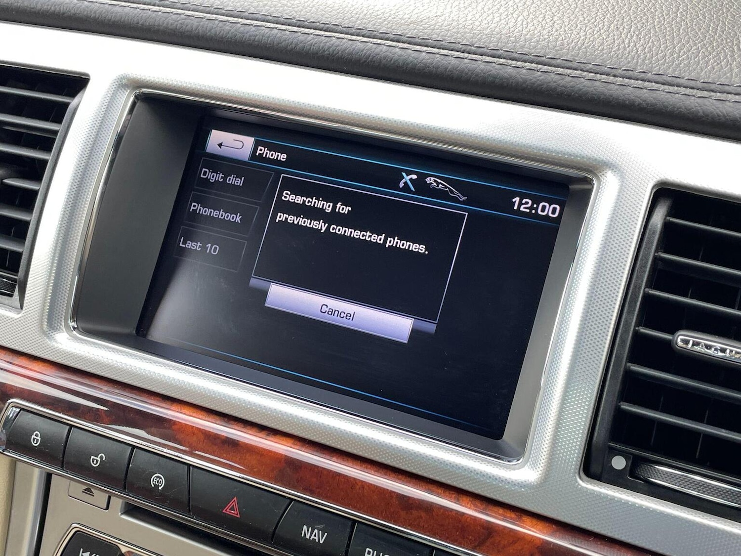 Used Jaguar XF 2013 for sale - 76716211: Photo 25