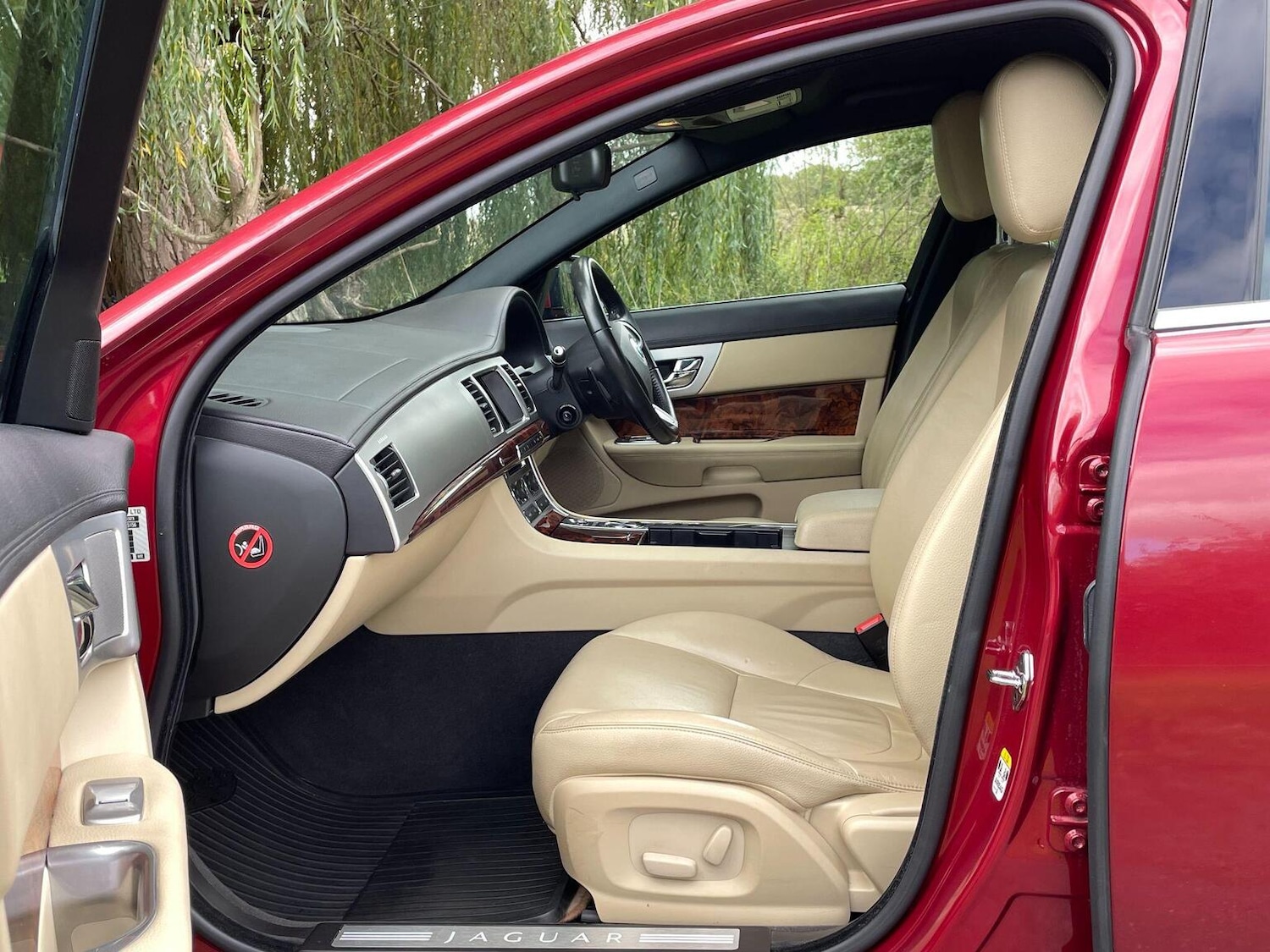 Used Jaguar XF 2013 for sale - 76716211: Photo 29