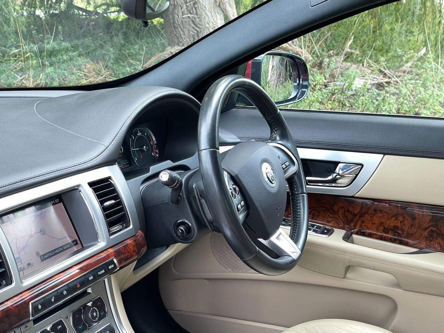 Used Jaguar XF 2013 for sale - 76716211: Photo 31