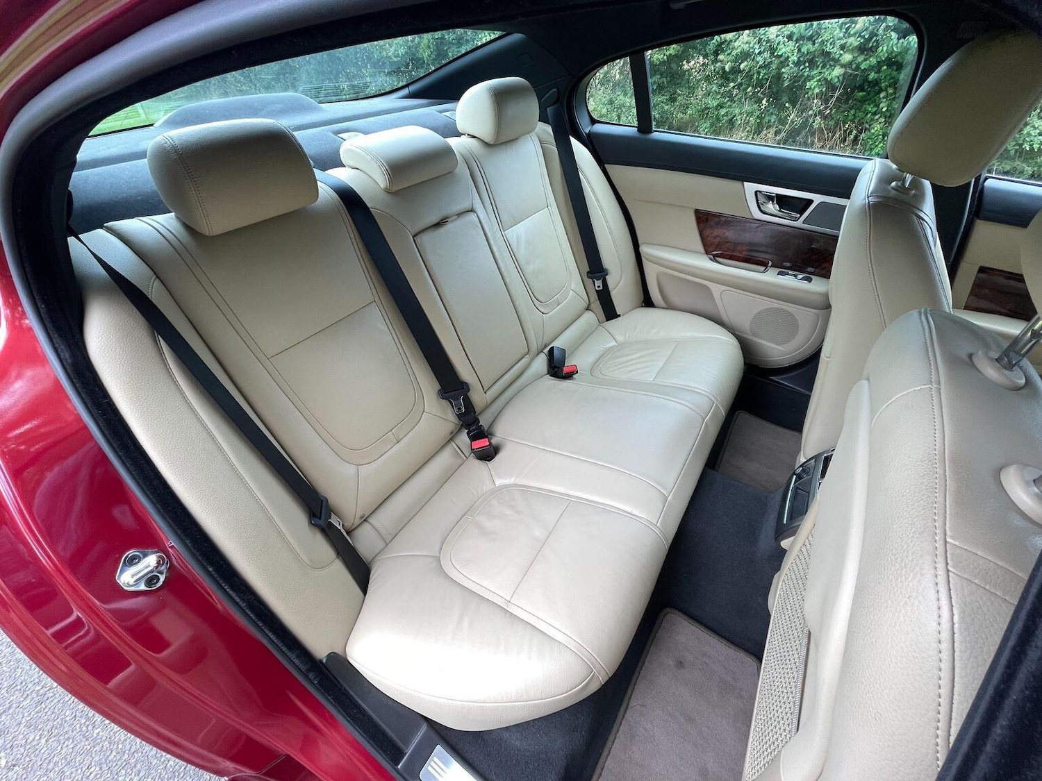 Used Jaguar XF 2013 for sale - 76716211: Photo 41