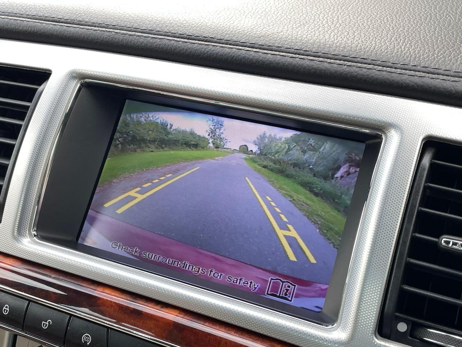 Used Jaguar XF 2013 for sale - 76716211: Photo 5