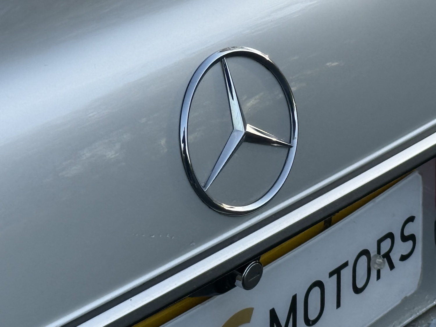 Used Mercedes-Benz 230 1985 for sale - 76762143: Photo 14