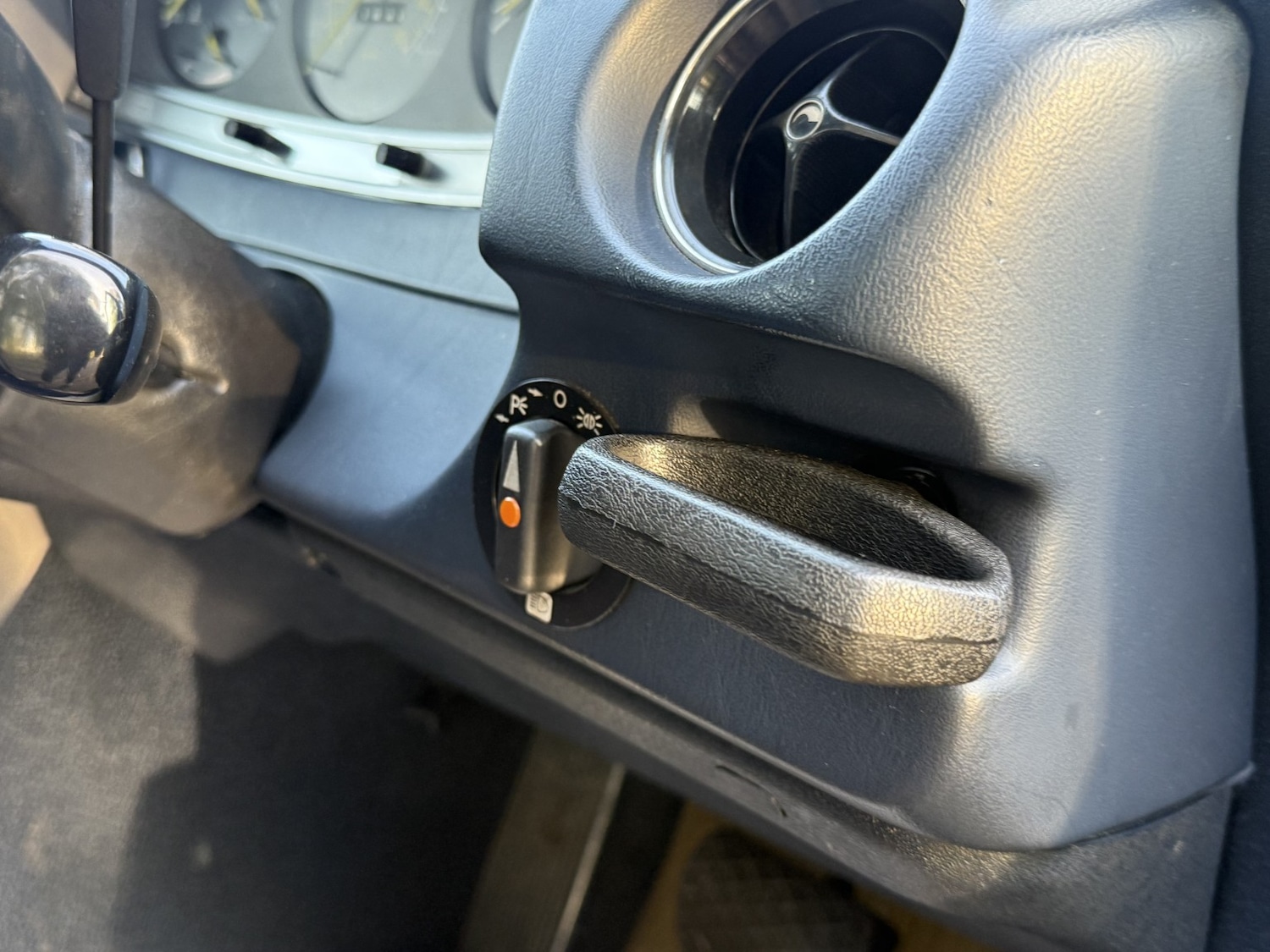 Used Mercedes-Benz 230 1985 for sale - 76762143: Photo 54