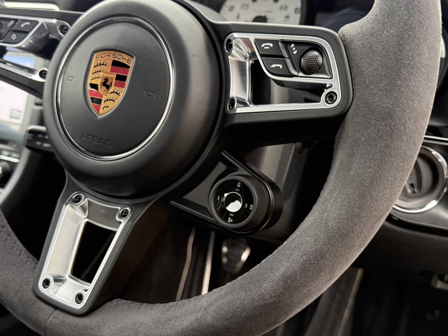 Used Porsche 911 2018 for sale - 77572735: Photo 40