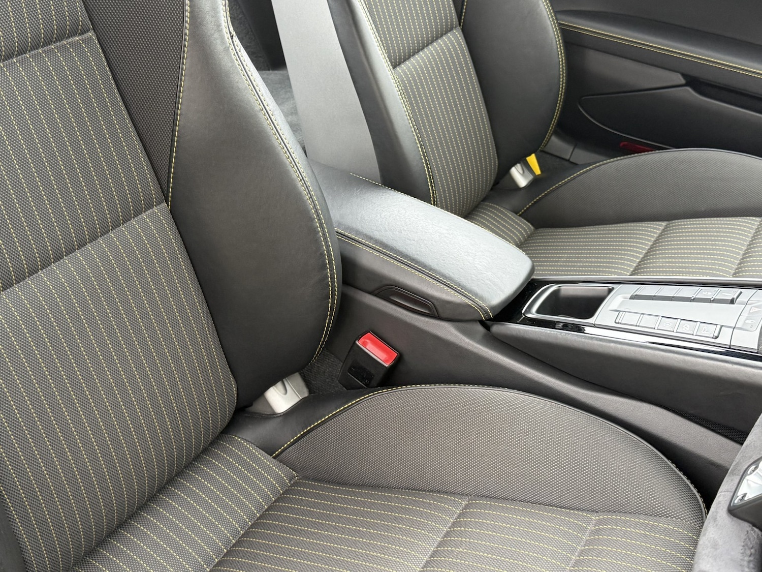 Used Porsche 911 2018 for sale - 77572735: Photo 60