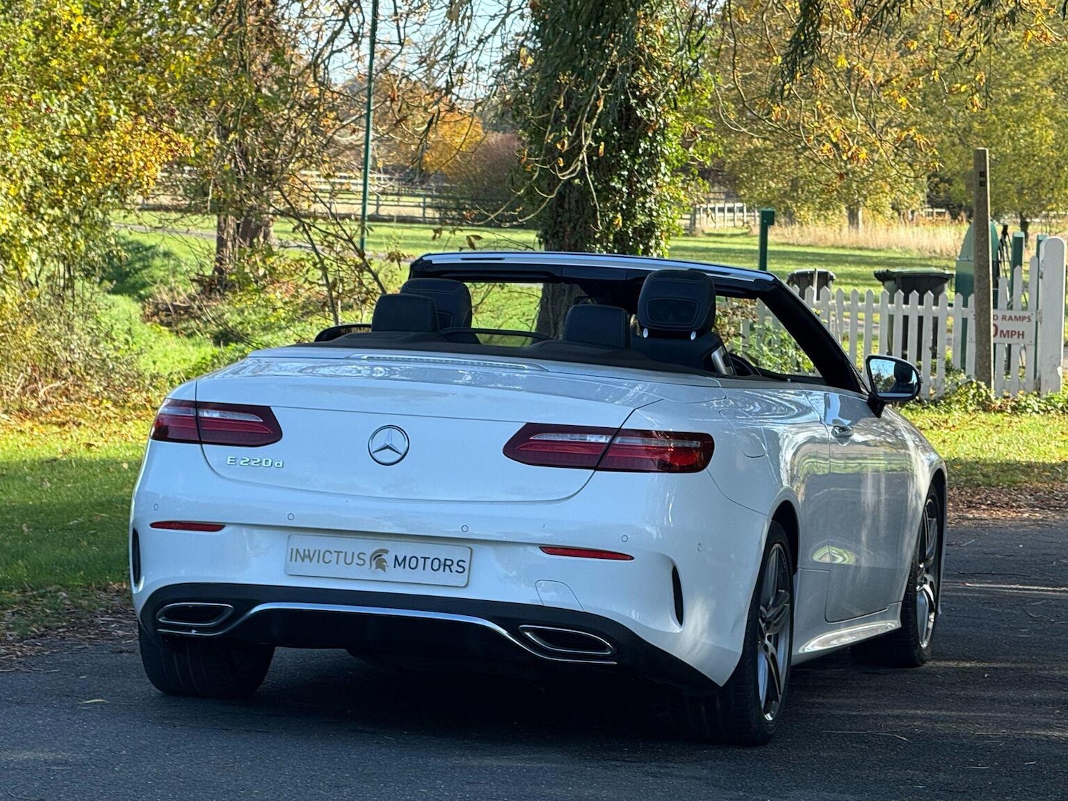 Used Mercedes-Benz E Class 2018 for sale - 76716199: Photo 2