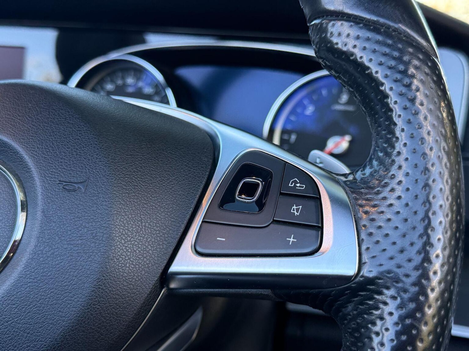 Used Mercedes-Benz E Class 2018 for sale - 76716199: Photo 31