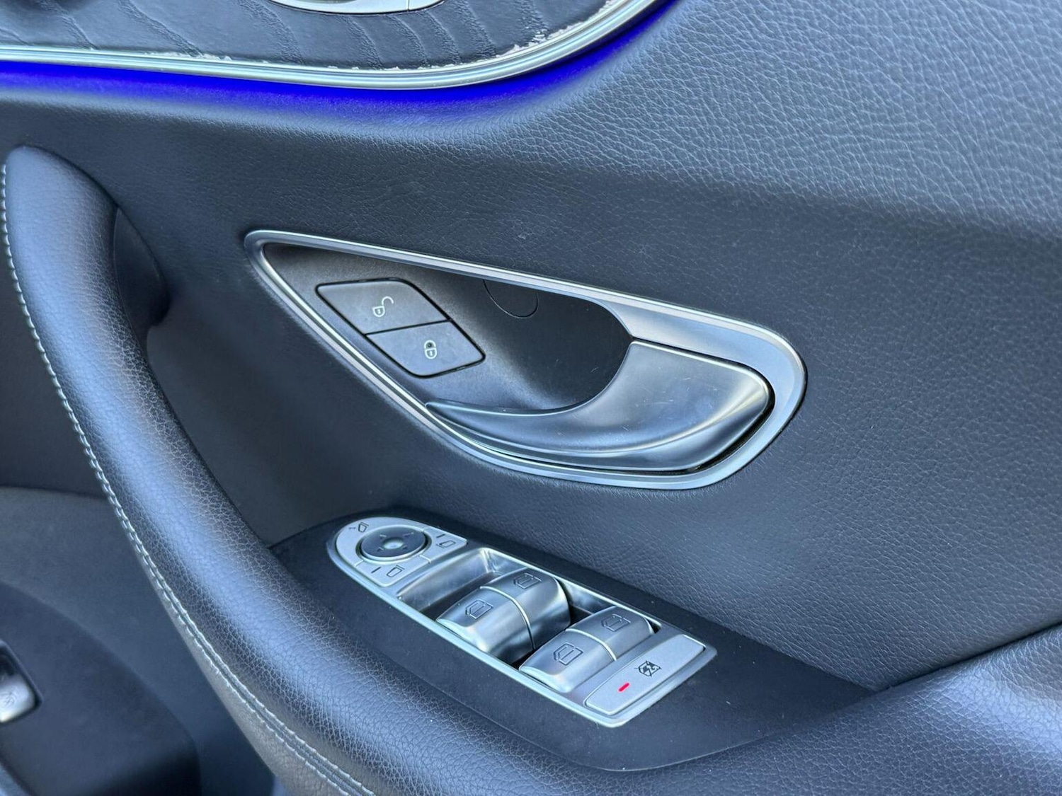 Used Mercedes-Benz E Class 2018 for sale - 76716199: Photo 48