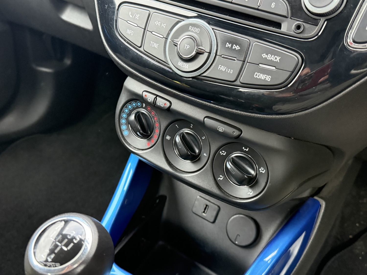 Used Vauxhall ADAM 2014 for sale - 77289089: Photo 48