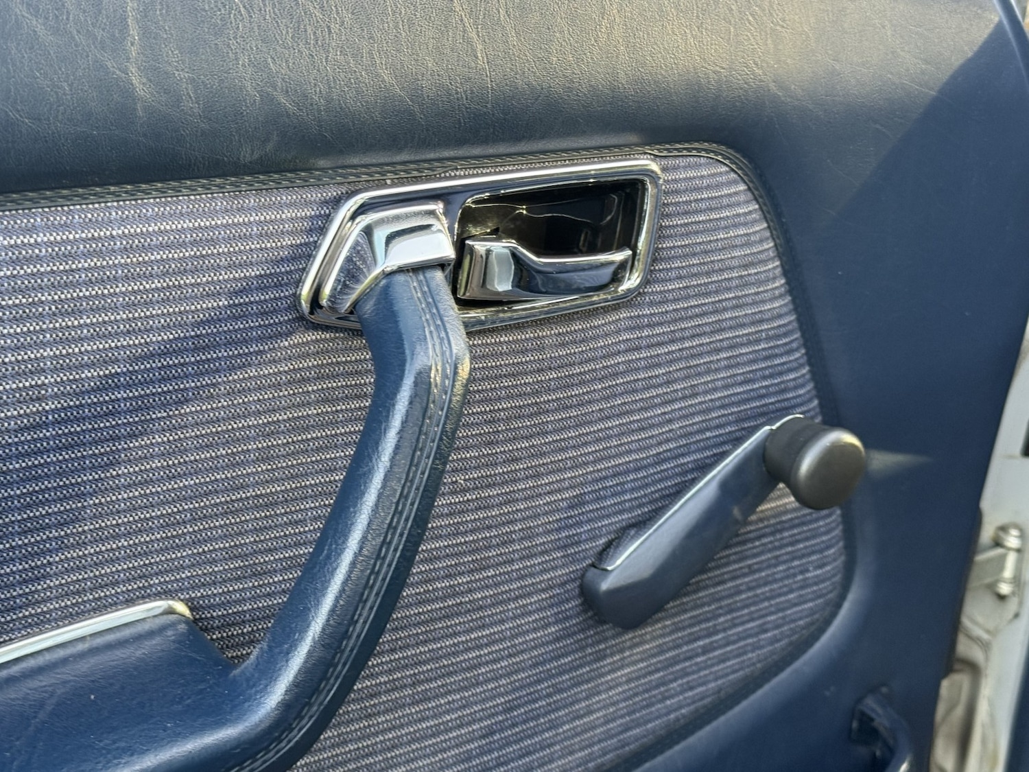 Used Mercedes-Benz 230 1985 for sale - 76821636: Photo 29