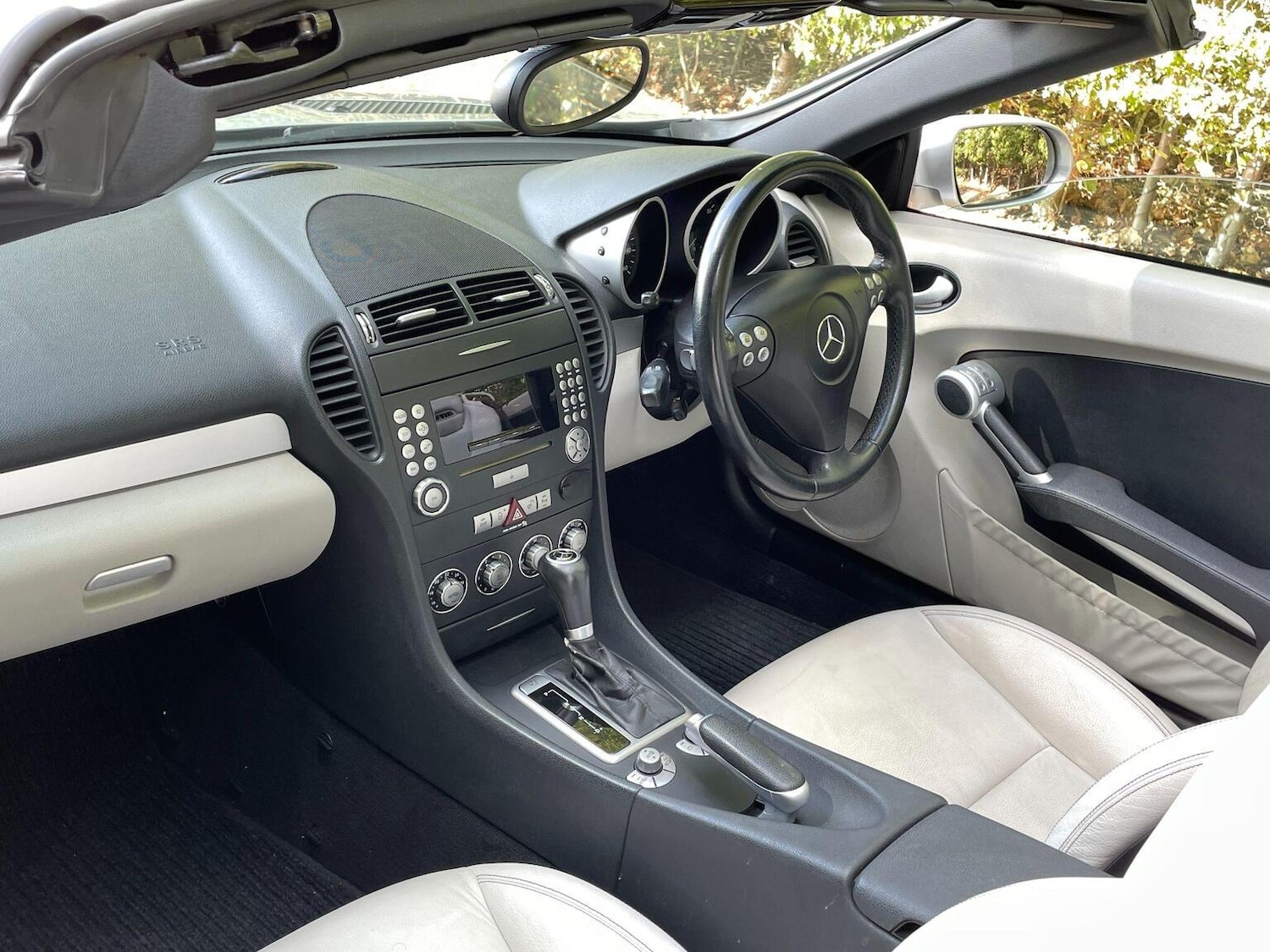 Used Mercedes-Benz SLK 2006 for sale - 76716219: Photo 22