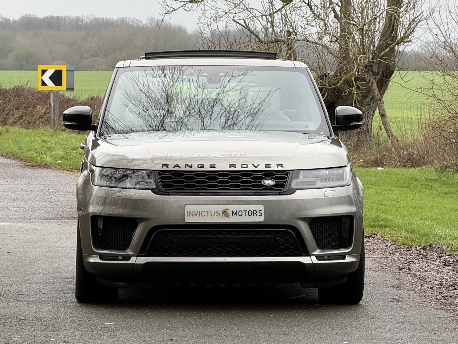 Used Land Rover Range Rover Sport 2018 for sale - 77289237: Photo 2