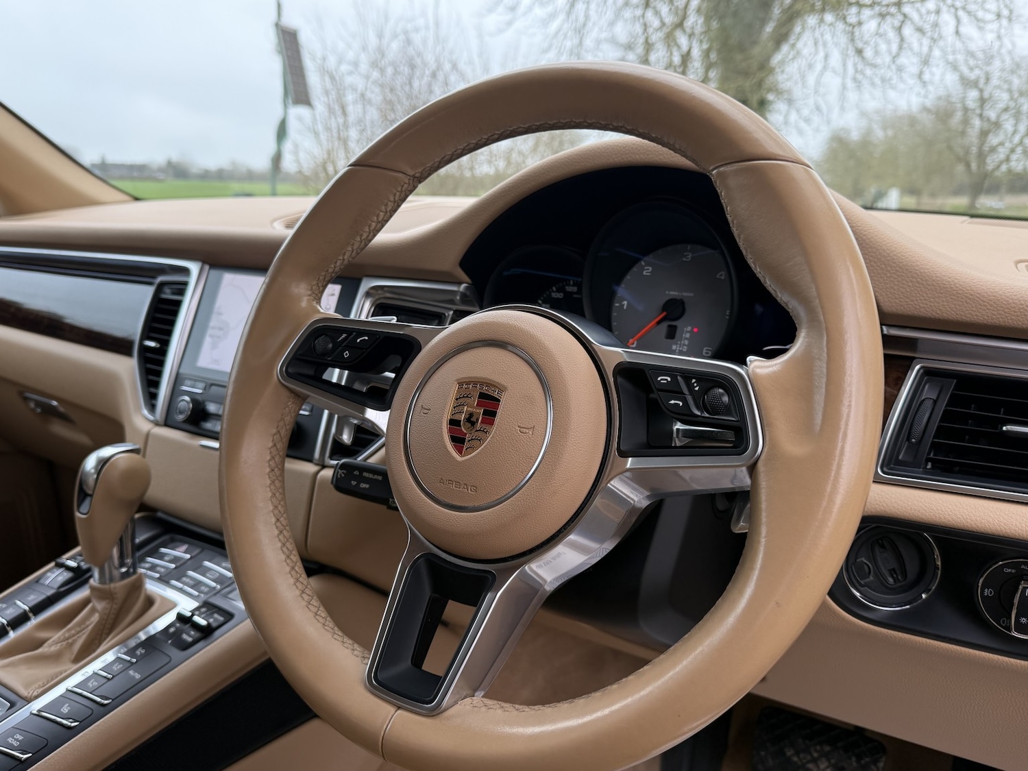 Used Porsche Macan 2016 for sale - 77622558: Photo 36