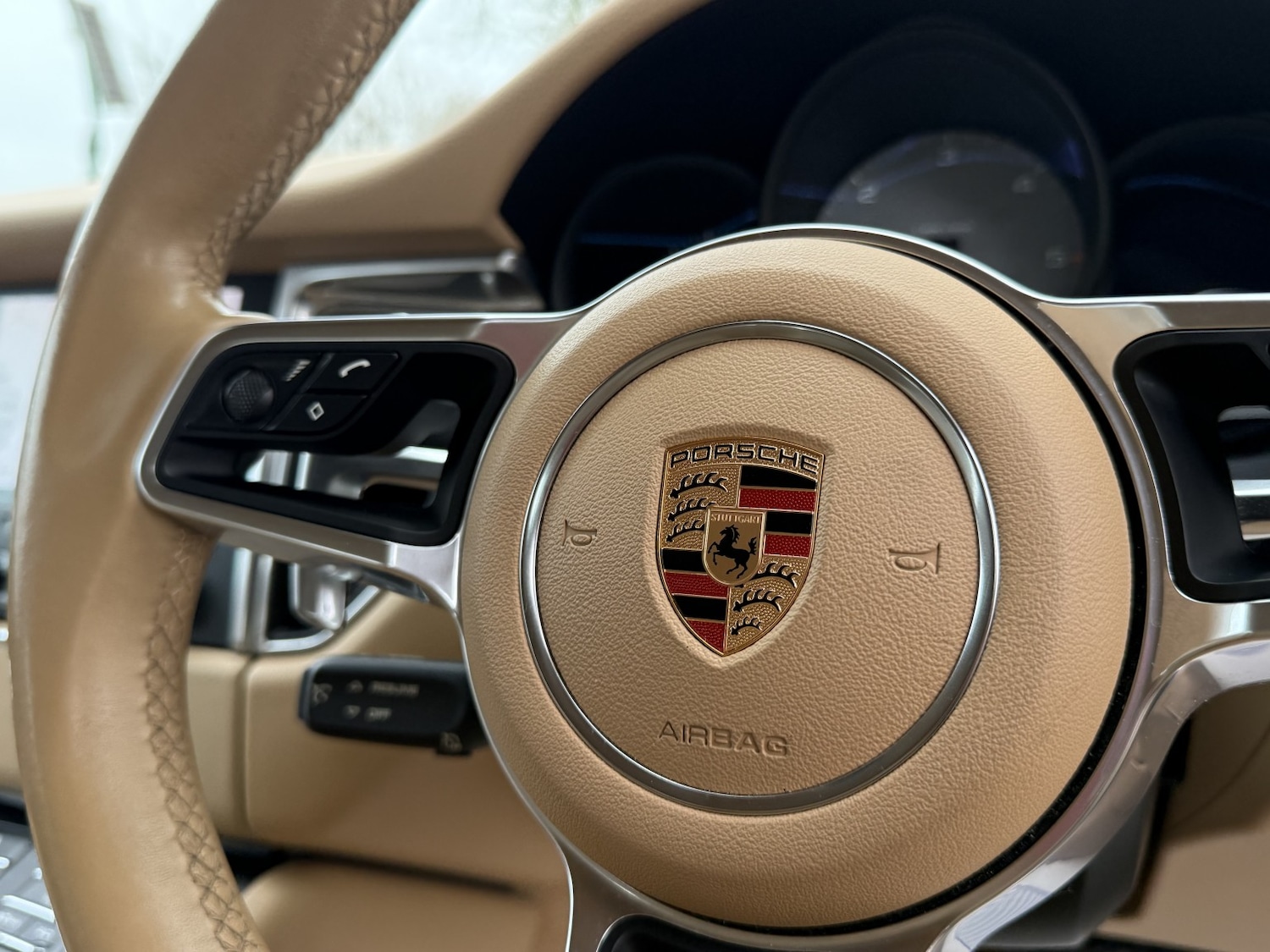 Used Porsche Macan 2016 for sale - 77622558: Photo 41