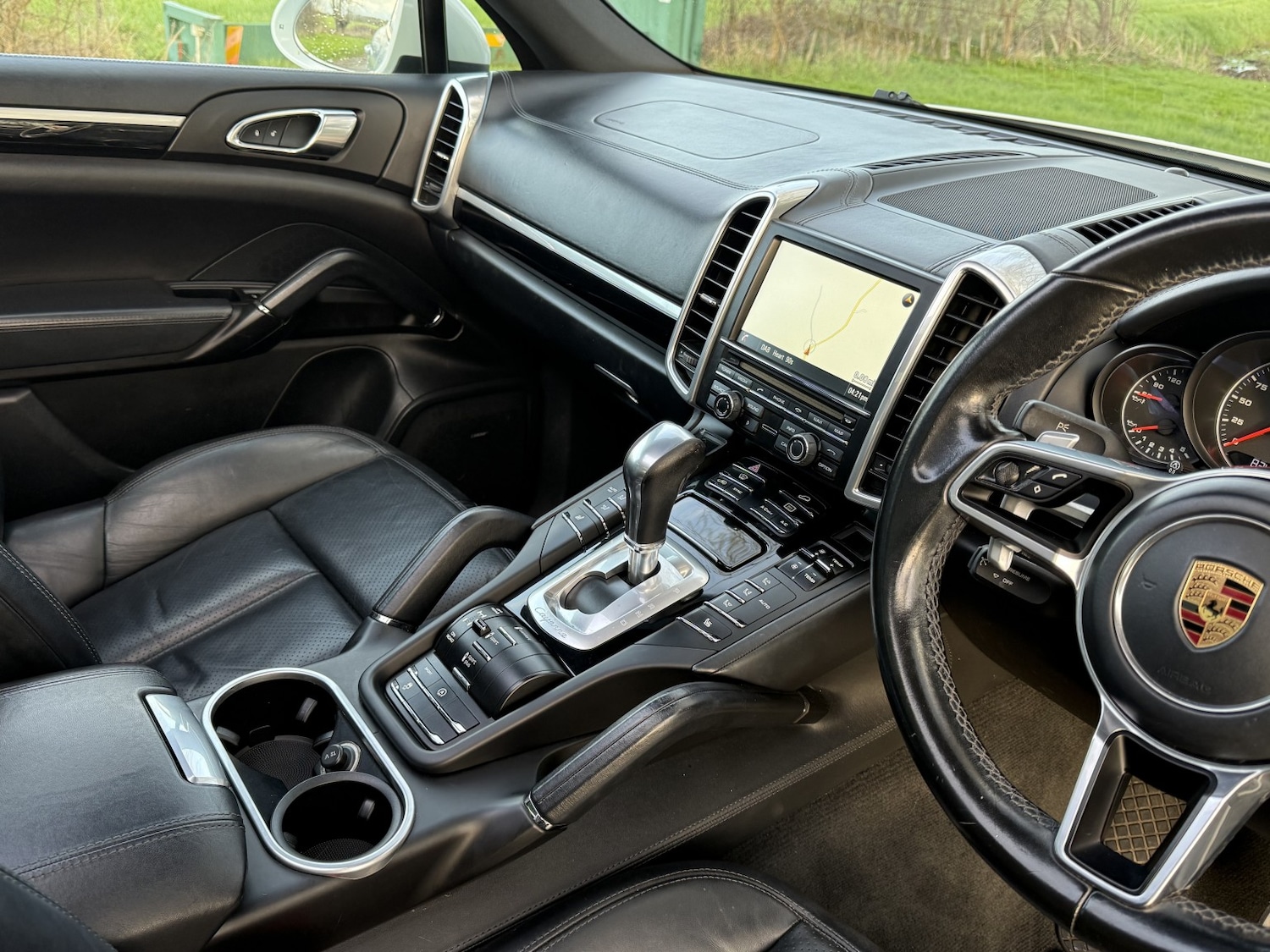 Used Porsche Cayenne 2017 for sale - 78004402: Photo 32