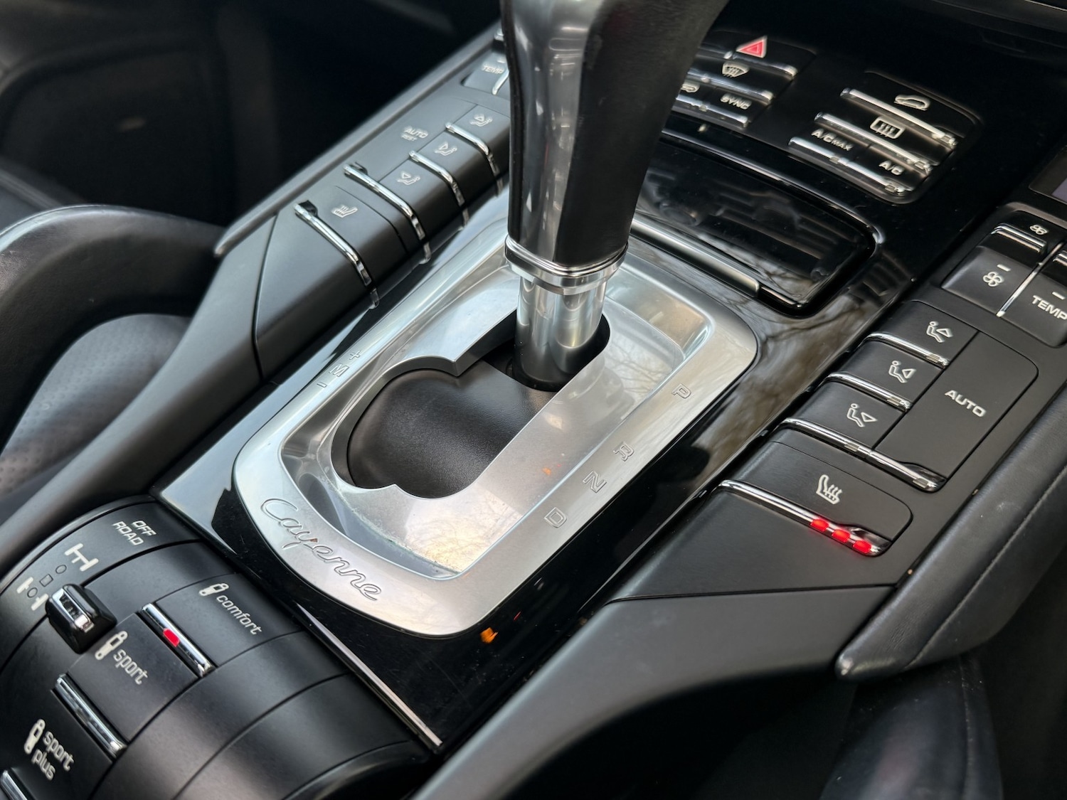 Used Porsche Cayenne 2017 for sale - 78004402: Photo 47