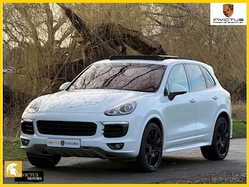 Used Porsche Cayenne 2017 for sale - 78289639: Photo