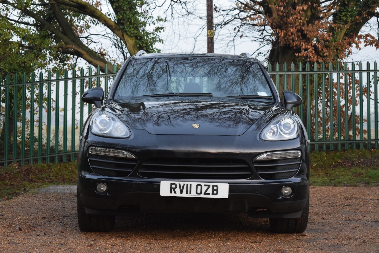 Used Porsche Cayenne 2011 for sale - 77289043: Photo 2