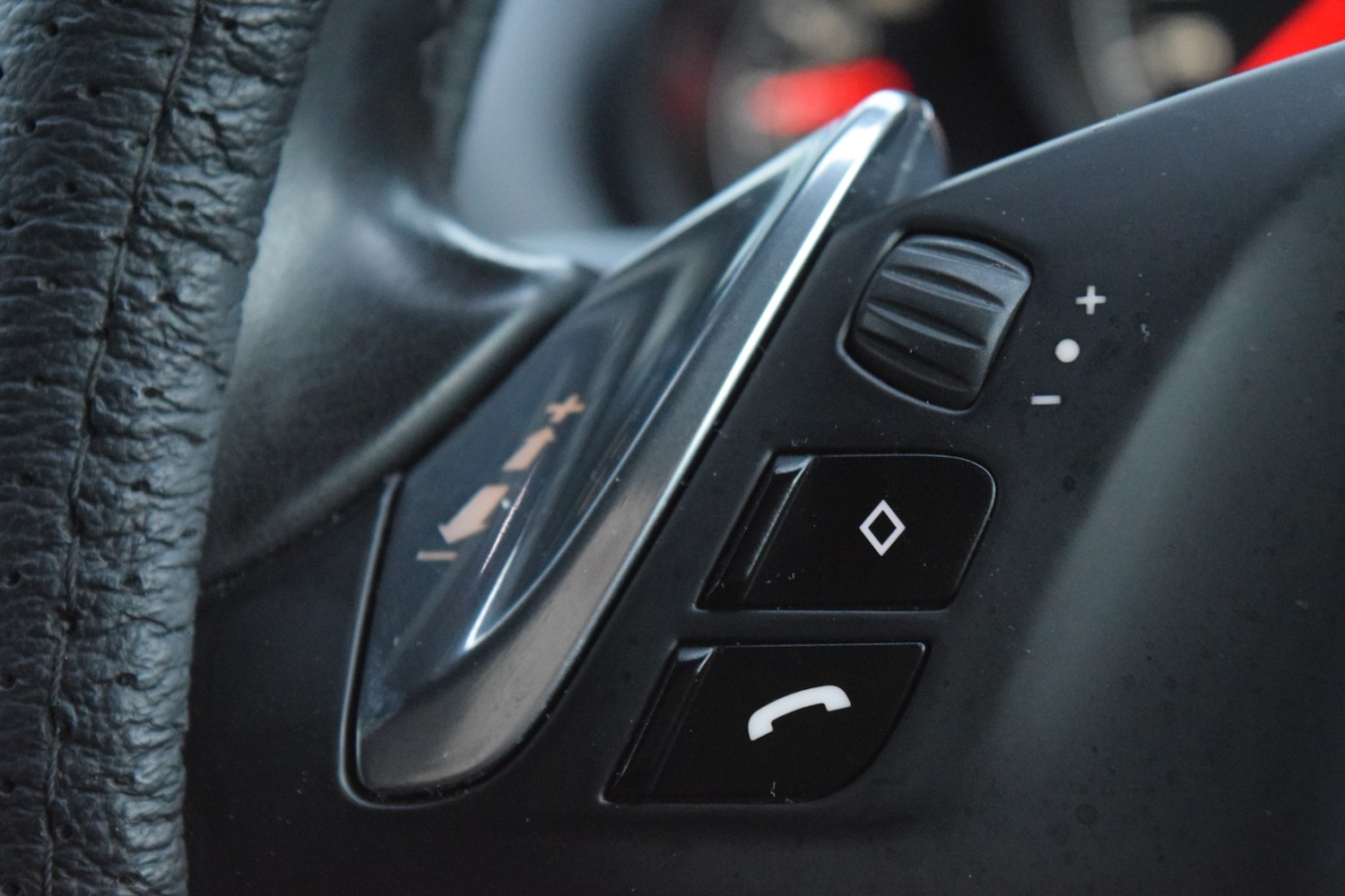 Used Porsche Cayenne 2011 for sale - 77289043: Photo 53