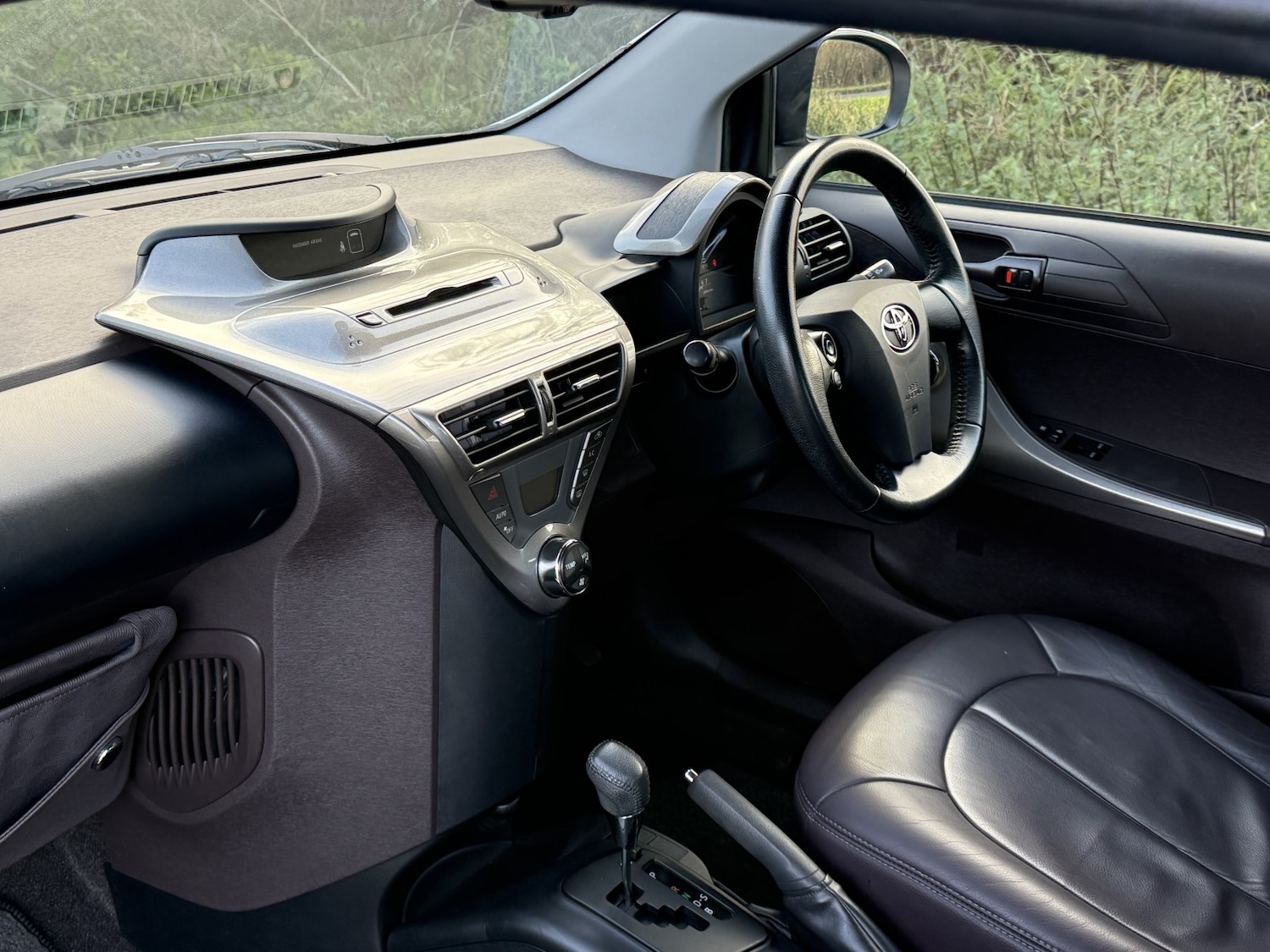 Used Toyota IQ 2009 for sale - 77237105: Photo 16