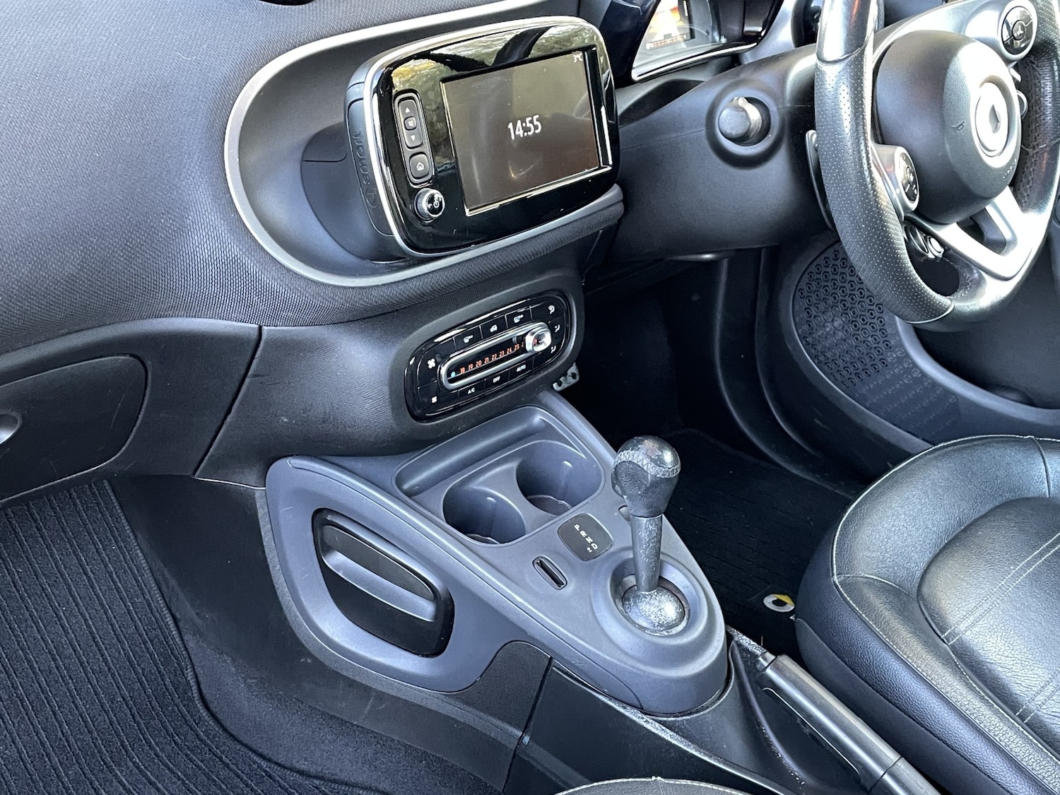 Used smart fortwo 2016 for sale - 76935292: Photo 28